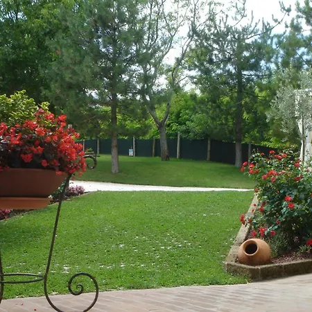 Il Tiglio מלון דירות 3*