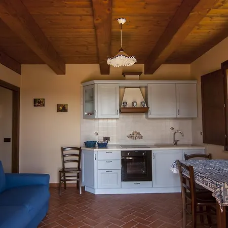 Il Tiglio מלון דירות Mergo